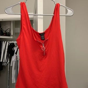 Zipper cut tank top